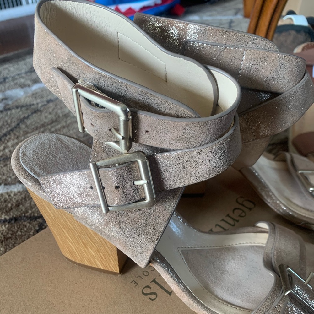 isola gold shimmer wedges